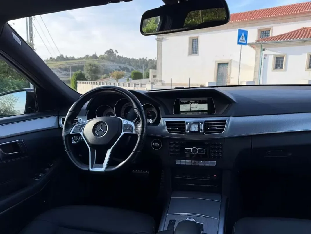 Mercedes-Benz E 250 2014 - 17999 EUR, 250000 km - AUTO.MOTO.pt - 250000km - foto 16 de 27