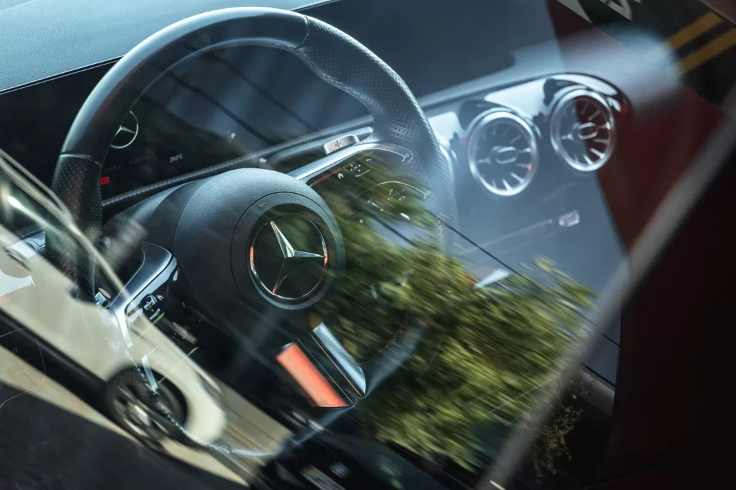 Mercedes-Benz A 200 2023 - 32400 EUR, 51000 km - AUTO.MOTO.pt - 51000km - foto 7 de 32