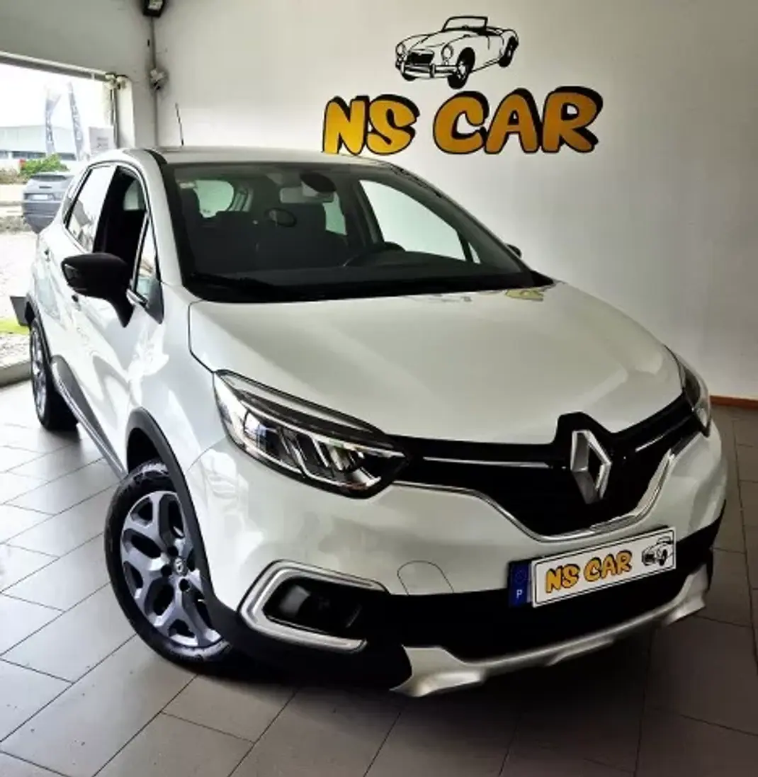 Renault Captur 2018 - 13750 EUR, 50000 km - AUTO.MOTO.pt - 50000km - foto 1 de 11