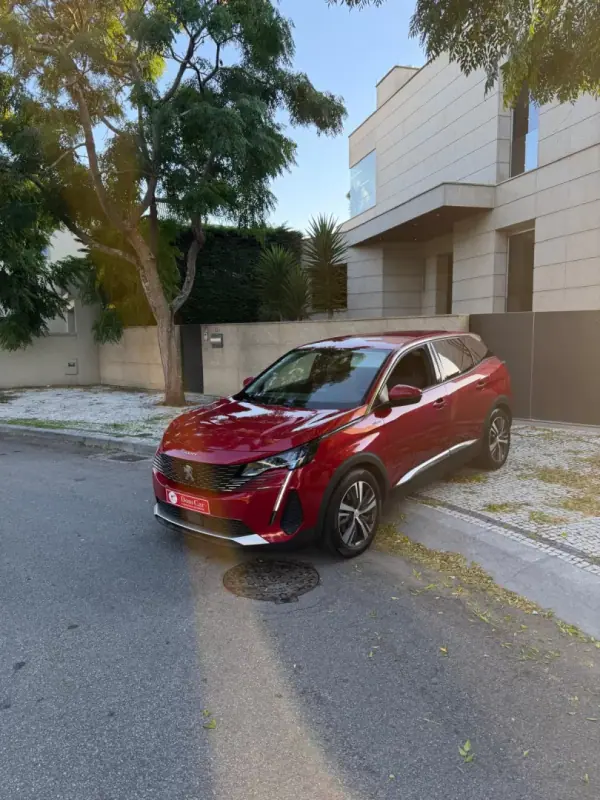 Peugeot 3008 225 e-EAT8 Allure 2021 Híbrido Plug-In — 180 000 km Peugeot 3008 225 e-EAT8 Allure 2021 Híbrido Plug-In
