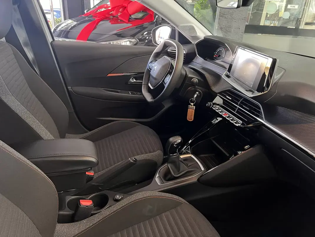 Peugeot 208 2022 - 14600 EUR, 41453 km - AUTO.MOTO.pt - 41453km - foto 15 de 22