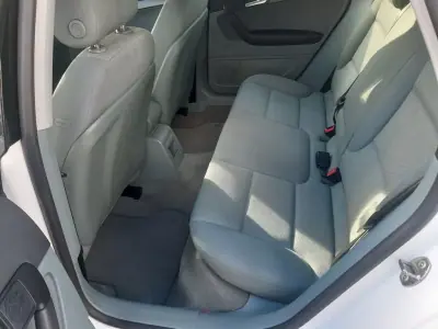 Audi A3 Sportback 2010 - 9900 EUR, 224980 km - AUTO.MOTO.pt - 224980km - foto 22 de 34