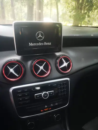 Mercedes-Benz GLA 180 2015 - 15250 EUR, 190000 km - AUTO.MOTO.pt - 190000km - foto 26 de 26