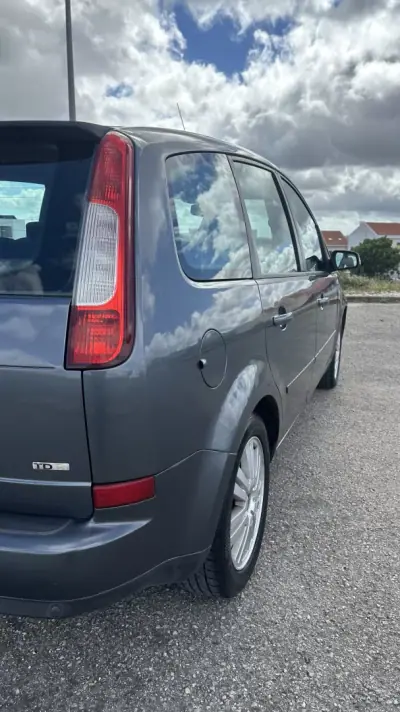 Ford C-Max 2004 - 2750 EUR, 280000 km - AUTO.MOTO.pt - 280000km - foto 9 de 21