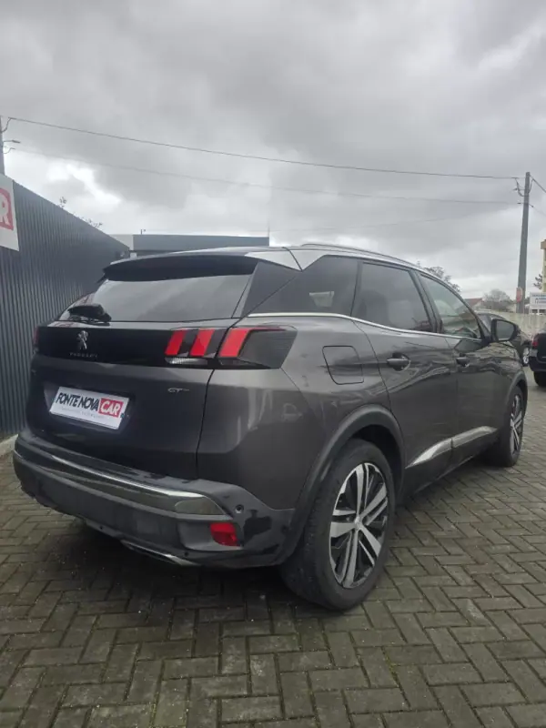 Peugeot 3008 2018 - 19950 EUR, 162300 km - AUTO.MOTO.pt - 162300km - foto 9 de 29
