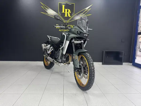 Kove Moto 800X Pro 2025 - 7990 EUR, 0 km - AUTO.MOTO.pt - foto 2 de 28