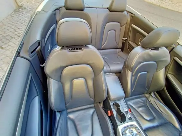 Audi A5 Cabrio 2016 - 26500 EUR, 115025 km - AUTO.MOTO.pt - 115025km - foto 21 de 22