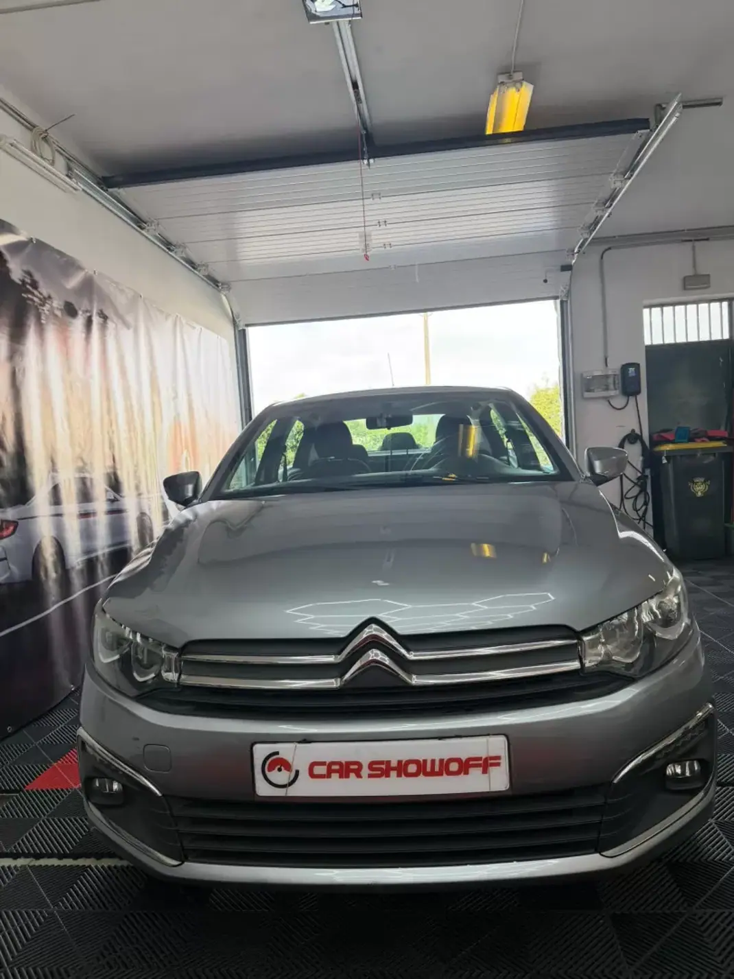 Citroën C-Elysée 2018 - 9900 EUR, 145950 km - AUTO.MOTO.pt - 145950km - foto 1 de 12