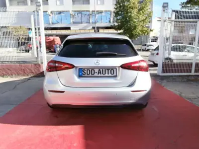 Mercedes-Benz A 180 2019 — foto 6 de 31