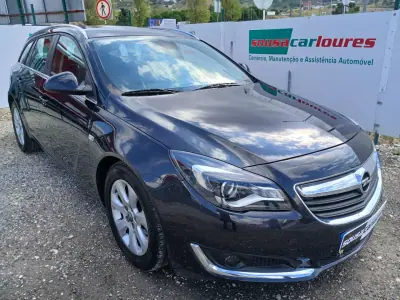 Opel Insignia Sports Tourer 2015 — foto 5 de 26