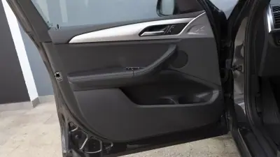 BMW X3 2019 - 29900 EUR, 104000 km - AUTO.MOTO.pt - 104000km - foto 17 de 36