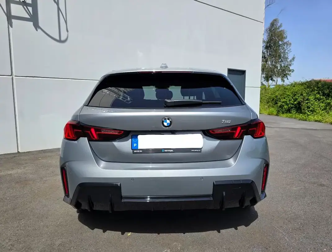 BMW 116 2025 - 30500 EUR, 14400 km - AUTO.MOTO.pt - 14400km - foto 9 de 39