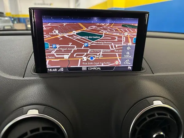 Audi A3 Sportback 2019 - 16450 EUR, 174000 km - AUTO.MOTO.pt - 174000km - foto 16 de 25