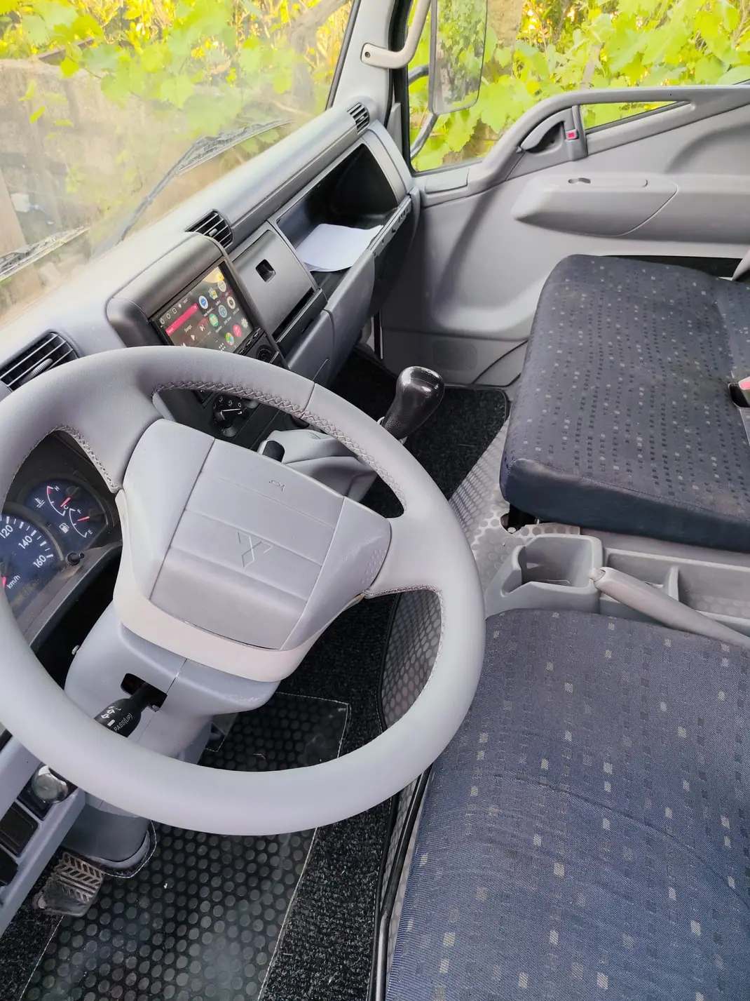 Mitsubishi Canter 3.0 Di-D Tribasculante 2009 - 23000 EUR, 88500 km - AUTO.MOTO.pt - 88500km - foto 5 de 12