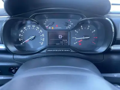 Citroën C3 2017 - 10900 EUR, 89000 km - AUTO.MOTO.pt - 89000km - foto 8 de 12