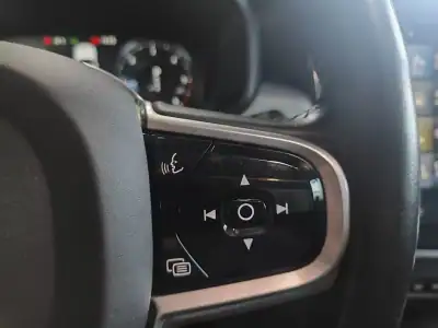 Volvo V90 2017 - 23500 EUR, 131000 km - AUTO.MOTO.pt - 131000km - foto 26 de 39