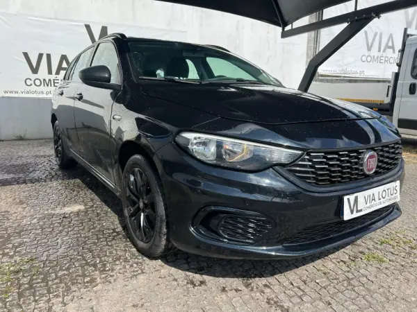 Fiat Tipo Station Wagon 2018 - 7850 EUR, 200000 km - AUTO.MOTO.pt - 200000km - foto 2 de 12