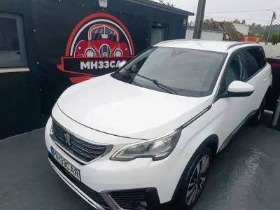 Peugeot 5008 2018 - 14990 EUR, 172200 km - AUTO.MOTO.pt - 172200km - foto 7 de 26
