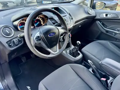 Ford Fiesta 2014 - 7500 EUR, 120000 km - AUTO.MOTO.pt - 120000km - foto 8 de 20