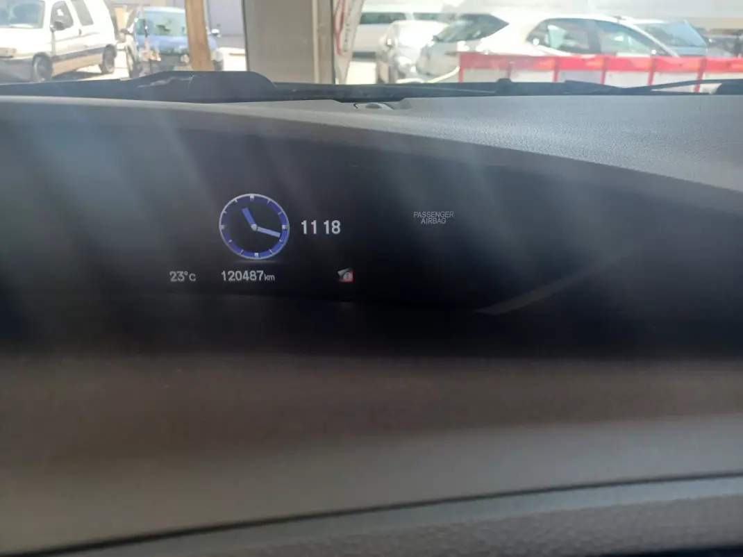 Honda Civic 2016 - 14890 EUR, 120487 km - AUTO.MOTO.pt - 120487km - foto 13 de 34