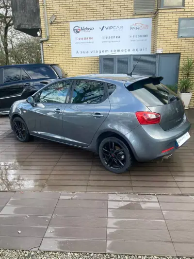 SEAT Ibiza 2016 - 13900 EUR, 118800 km - AUTO.MOTO.pt - 118800km - foto 5 de 24