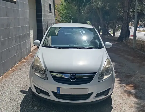 Opel Corsa 1.3 CDTI Van 2009 - 3650 EUR, 206247 km - AUTO.MOTO.pt - 206247km - foto 7 de 13