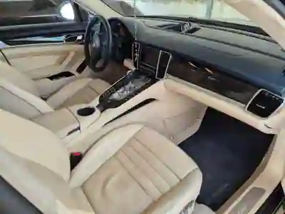 Porsche Panamera 2010 - 100000km
