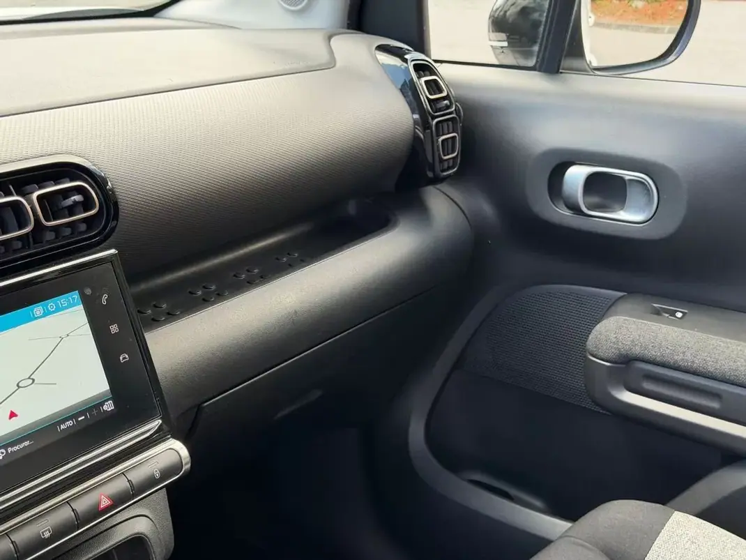 Citroën C3 Aircross 2019 - 11900 EUR, 124352 km - AUTO.MOTO.pt - 124352km - foto 12 de 25