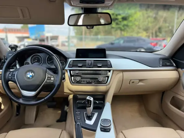 BMW 428 Gran Coupé 2015 - 22500 EUR, 201000 km - AUTO.MOTO.pt - 201000km - foto 10 de 25