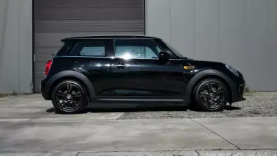 MINI 3 Portas 2016 - 13999 EUR, 89000 km - 89000km - foto 4 de 23
