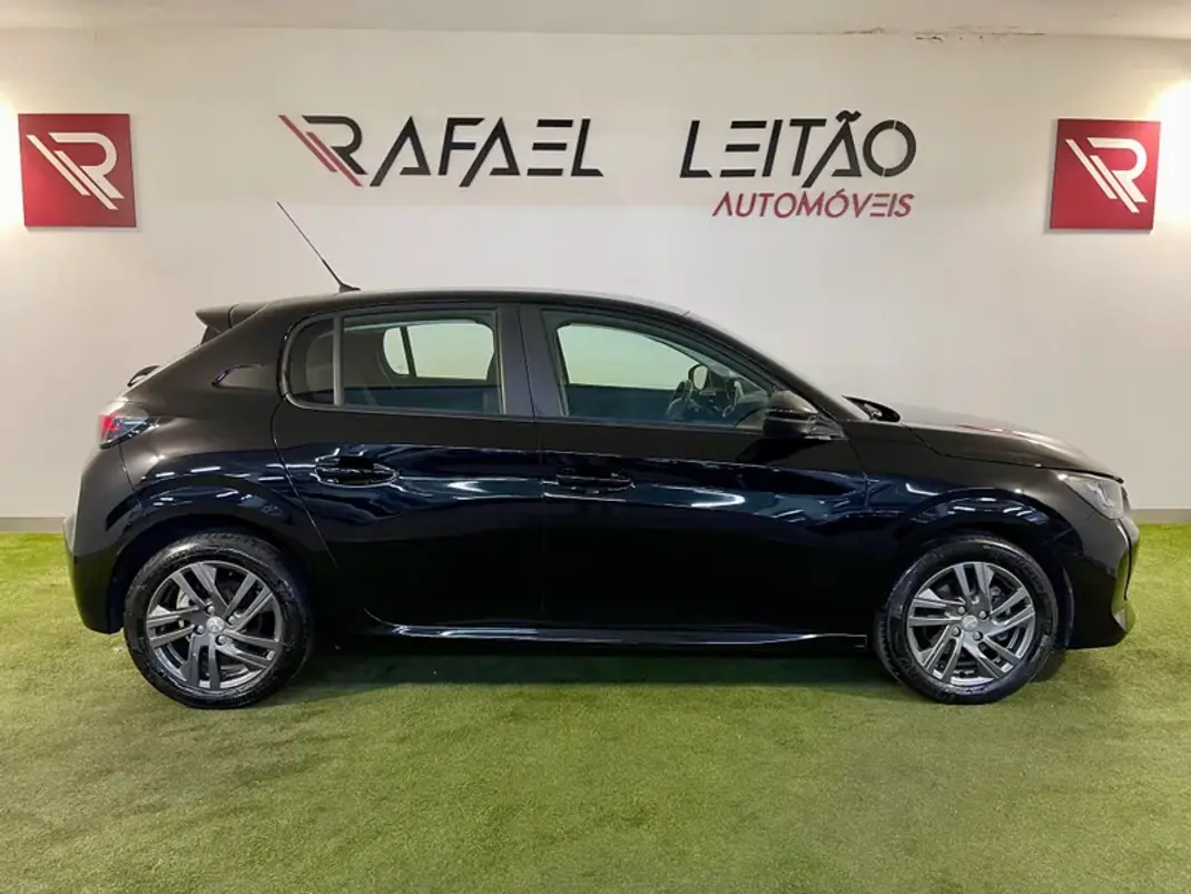 Peugeot 208 2022 - 13450 EUR, 145000 km - AUTO.MOTO.pt - 145000km - foto 5 de 29