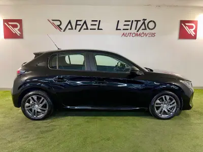 Peugeot 208 2022 - 13450 EUR, 145000 km - AUTO.MOTO.pt - 145000km - foto 5 de 29