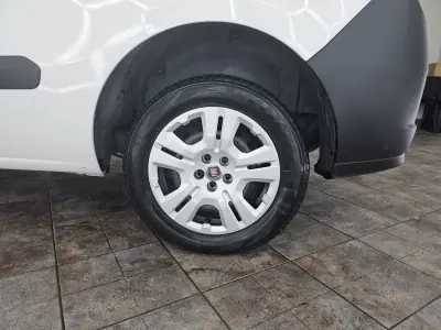 Fiat DOBLO CARGO 1.3 MULTIJET EASY 2018 - 10250 EUR, 177400 km - AUTO.MOTO.pt - 177400km - foto 13 de 26