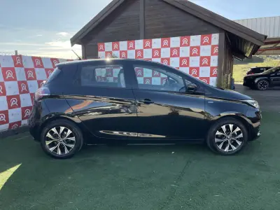Renault Zoe 2021 - 18490 EUR, 34075 km - AUTO.MOTO.pt - 34075km - foto 2 de 21