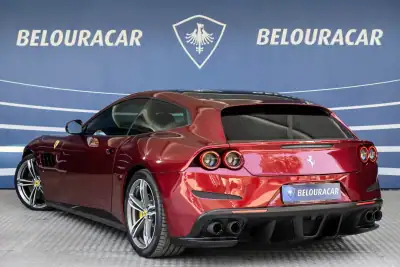 Ferrari GTC4 Lusso 2017 - 260000 EUR, 44017 km - AUTO.MOTO.pt - 44017km - foto 4 de 22