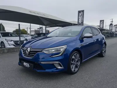 Renault Mégane 2018 - 15990 EUR, 117000 km - AUTO.MOTO.pt - 117000km - foto 3 de 48
