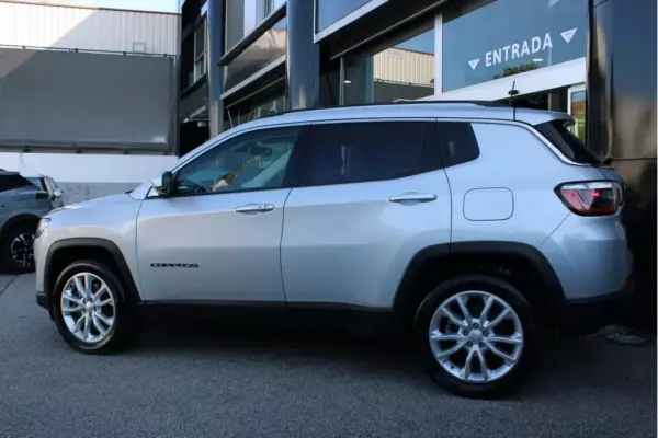 Jeep Compass 2020 - 19900 EUR, 99521 km - AUTO.MOTO.pt - 99521km - foto 2 de 19