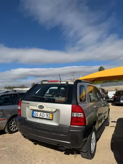Kia Sportage 2005 - 8900 EUR, 361540 km - AUTO.MOTO.pt - 361540km - foto 5 de 8