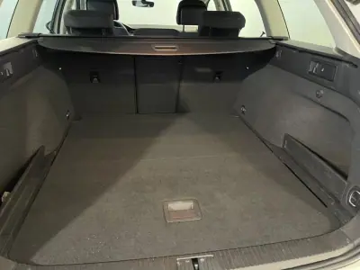 Volkswagen Passat Variant 2019 - 15750 EUR, 257000 km - AUTO.MOTO.pt - 257000km - foto 31 de 33