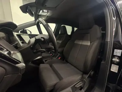 Audi Q4 e-tron 2021 - 25500 EUR, 157000 km - AUTO.MOTO.pt - 157000km - foto 15 de 18