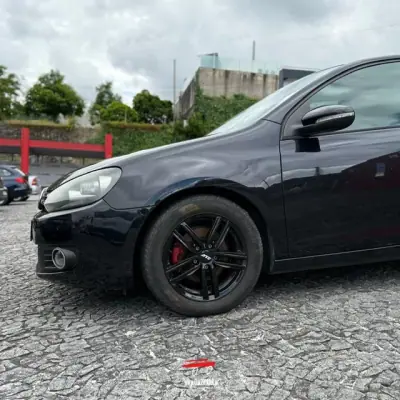 Volkswagen Golf 2011 - 9500 EUR, 188000 km - AUTO.MOTO.pt - 188000km - foto 13 de 18
