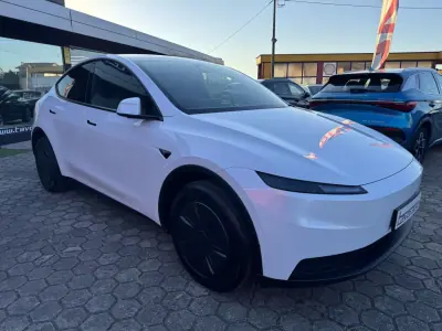Tesla Model Y 2026 - 44900 EUR, 100 km - AUTO.MOTO.pt - 100km - foto 2 de 31