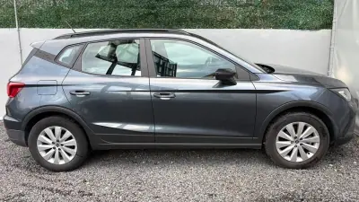 SEAT Arona 2023 - 13400 EUR, 73000 km - AUTO.MOTO.pt - 73000km - foto 7 de 12