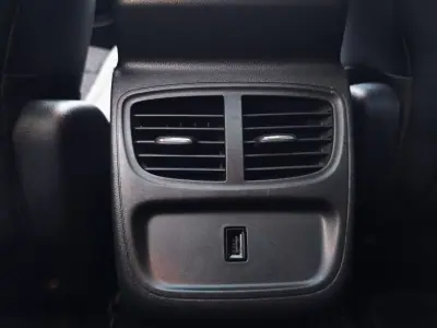 Opel Grandland X 2020 - 17990 EUR, 65073 km - AUTO.MOTO.pt - 65073km - foto 36 de 38