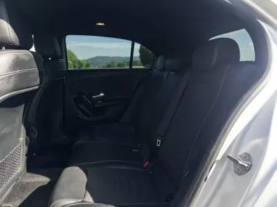 Mercedes-Benz A 180 2019 - 20990 EUR, 161000 km - AUTO.MOTO.pt - 161000km - foto 28 de 30