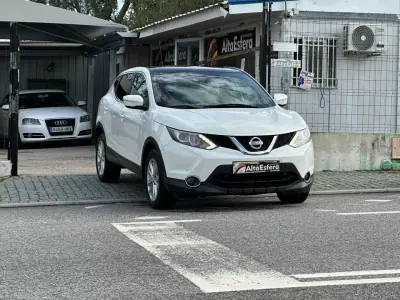 Nissan Qashqai 2014 - 17900 EUR, 167439 km - AUTO.MOTO.pt - 167439km - foto 9 de 28