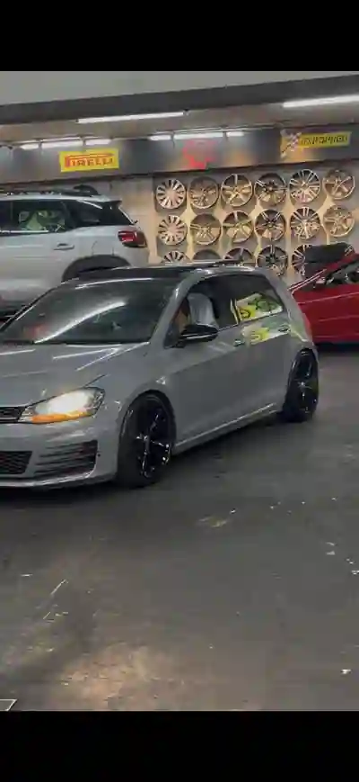 Volkswagen Golf 2016 - 18000 EUR, 236000 km - 236000km - foto 2 de 4