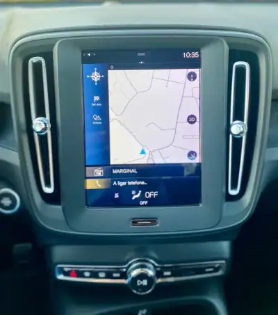 Volvo XC 40 2021 - 23500 EUR, 152242 km - AUTO.MOTO.pt - 152242km - foto 11 de 20