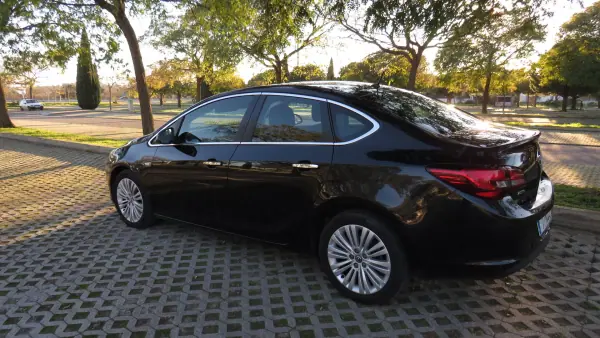 Opel Astra 1.3 CDTi Cosmo S/S 2013 Diesel