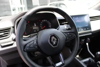 Renault Clio 2021 - 11750 EUR, 108978 km - 108978km - foto 8 de 18